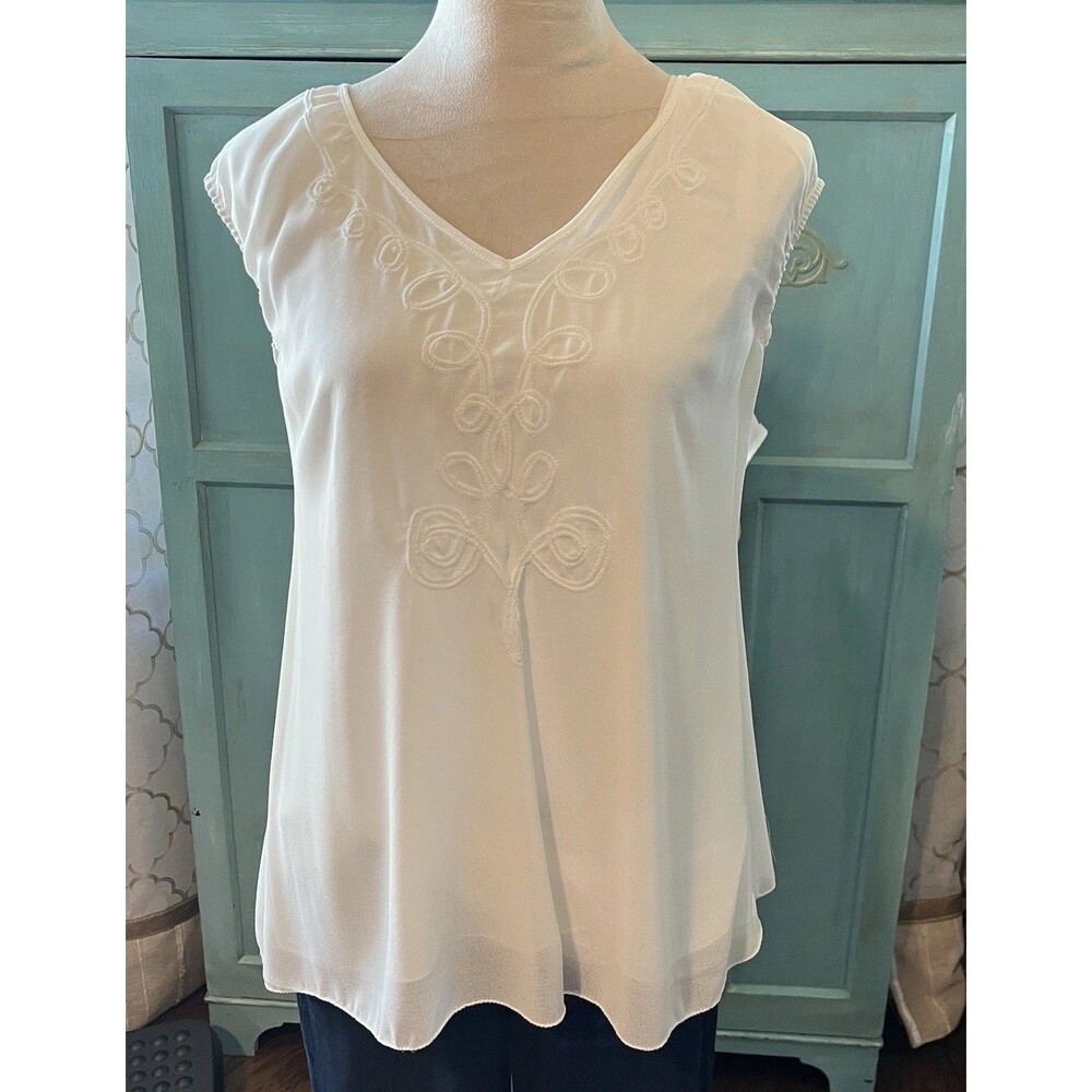 Max Studio Specialty Products Women's White SS Top Braided Accent Medium  New